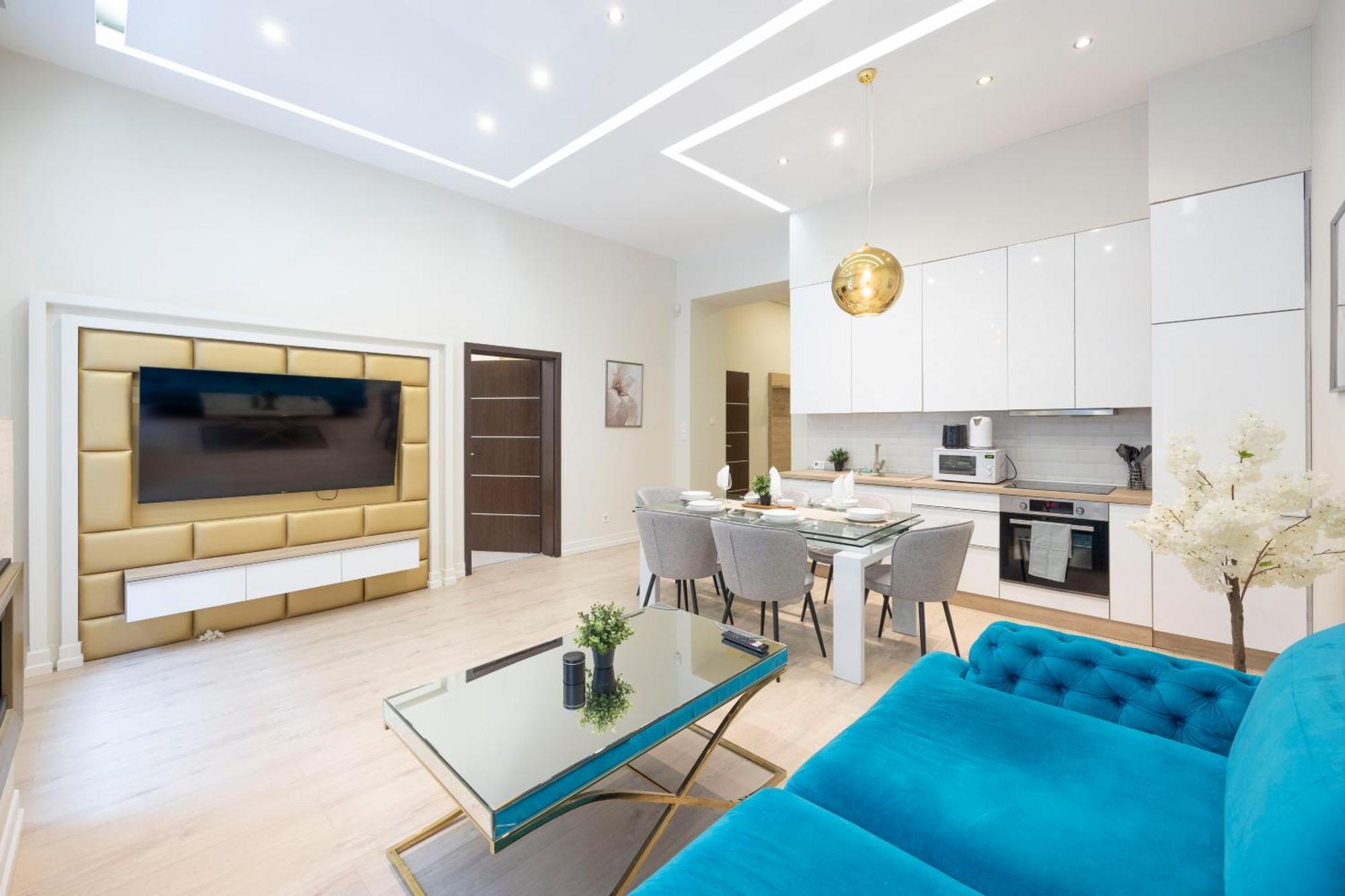 Luxury Downtown Dream Home By Prestige Homes Budapest Exterior foto